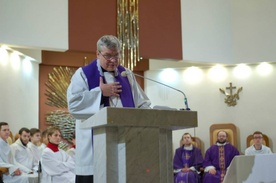 Ks. Pawlukiewicz o świętości natychmiast